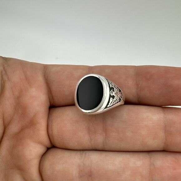 Sterling Silver 925 Black Onyx Ring With Eagle Size 9.5 - Picture 3 of 10